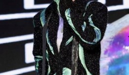 爆料许嵩的狗仔是谁啊视频,许嵩狗仔身份曝光，真相竟让人意想不到！