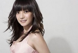 娱乐圈有哪些绝对真实的爆料cp,揭秘那些隐藏在光鲜背后的情感纠葛